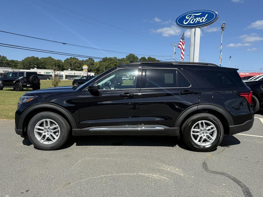 new 2025 Ford Explorer car, priced at $43,277