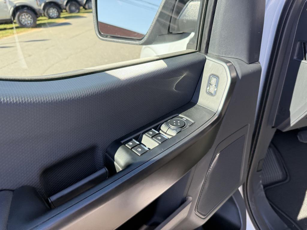 new 2025 Ford F-150 car, priced at $47,777