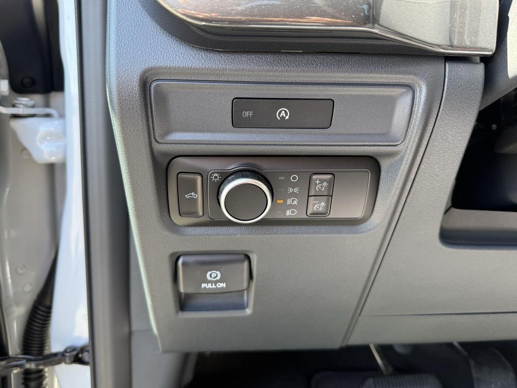 new 2025 Ford F-150 car, priced at $47,777