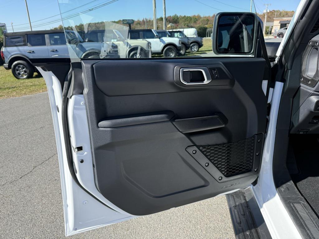 new 2025 Ford Bronco car, priced at $53,277