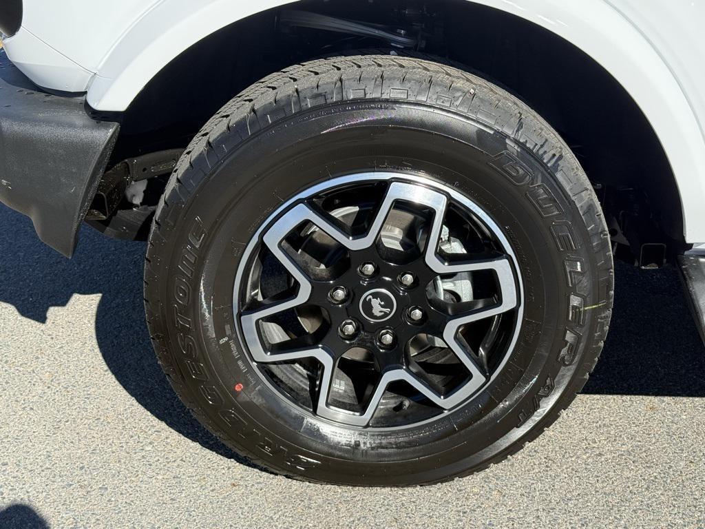 new 2025 Ford Bronco car, priced at $53,277
