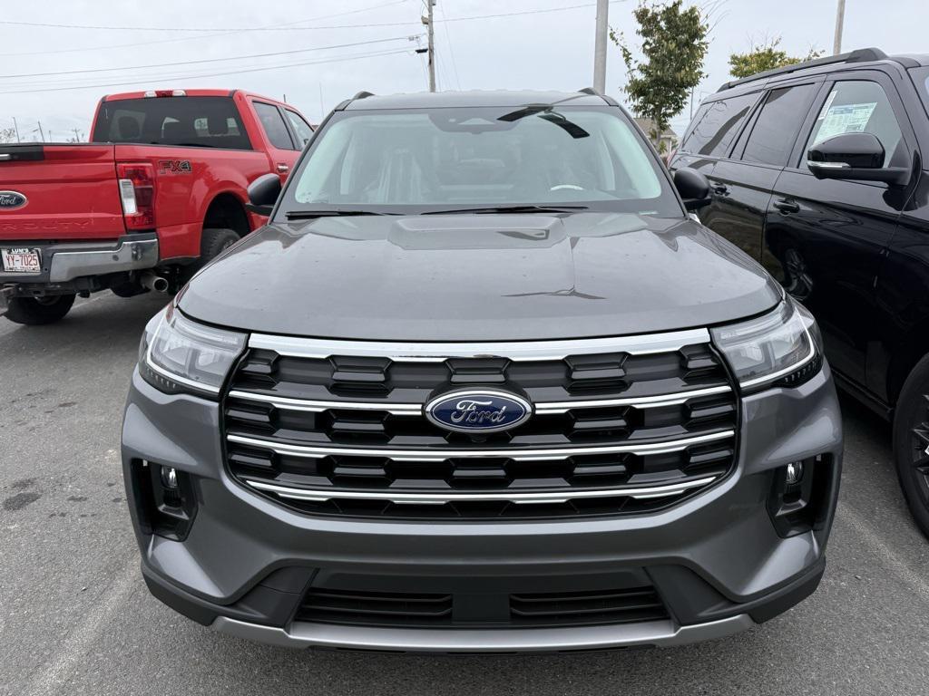 new 2025 Ford Explorer car