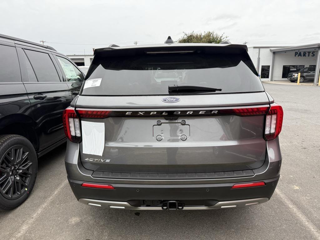 new 2025 Ford Explorer car