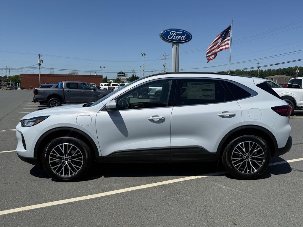 new 2025 Ford Escape PHEV car, priced at $39,277