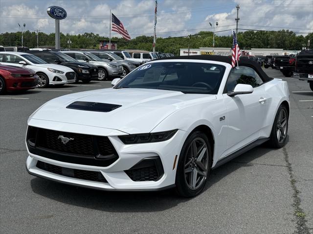 new 2025 Ford Mustang car