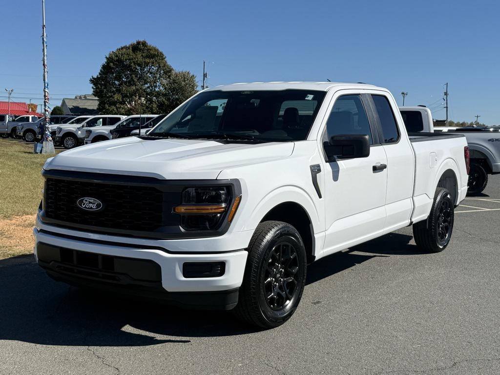 new 2025 Ford F-150 car, priced at $41,277