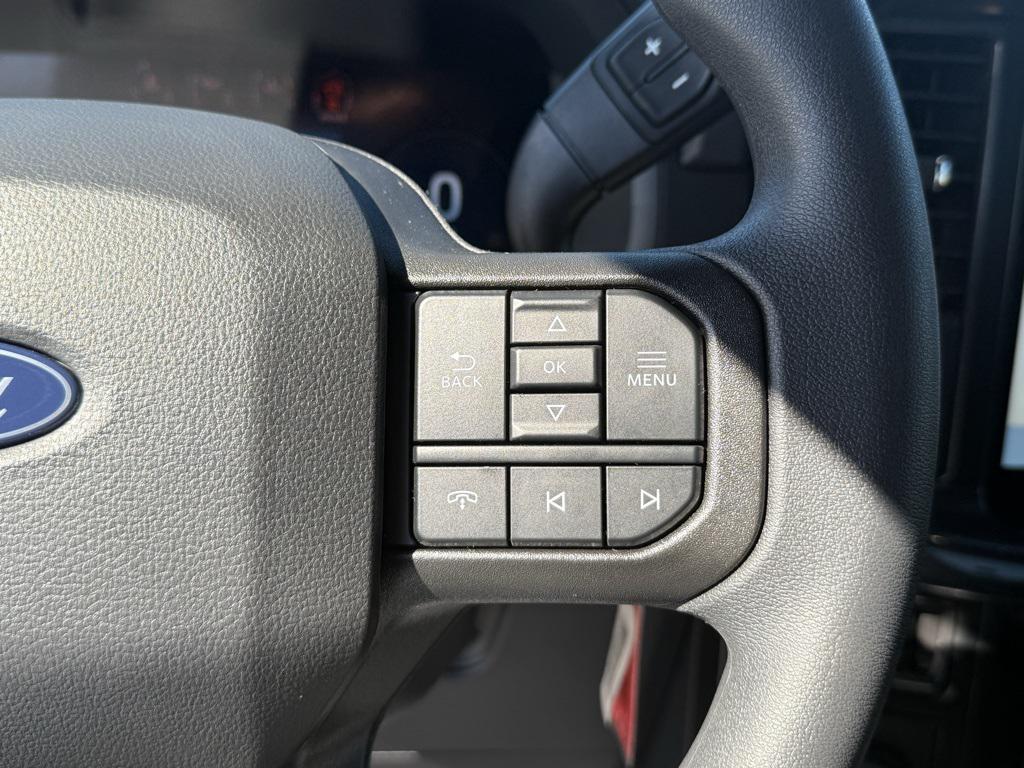 new 2025 Ford F-150 car, priced at $41,277