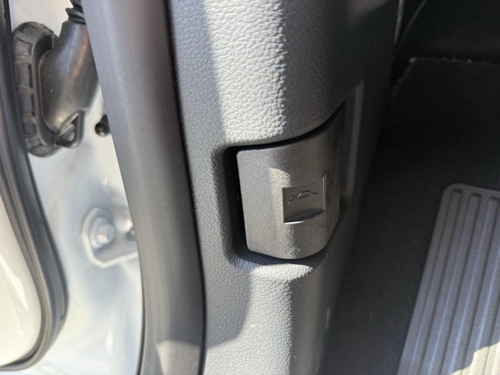 new 2025 Ford F-150 car, priced at $41,277