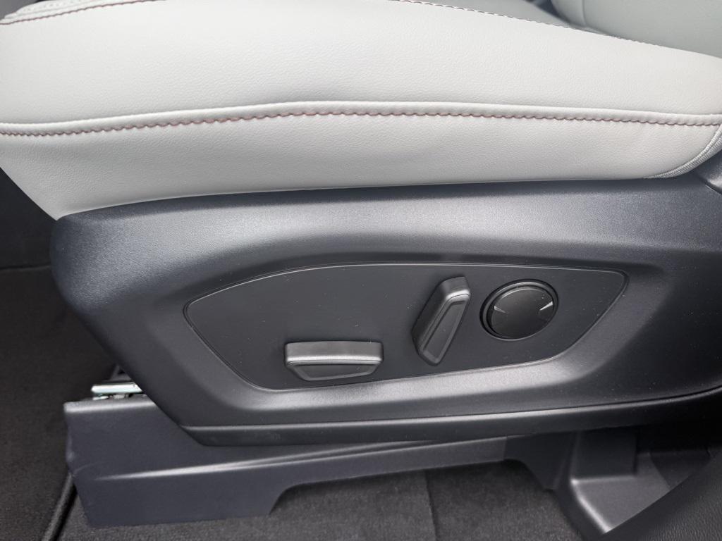 new 2025 Ford Explorer car, priced at $43,777