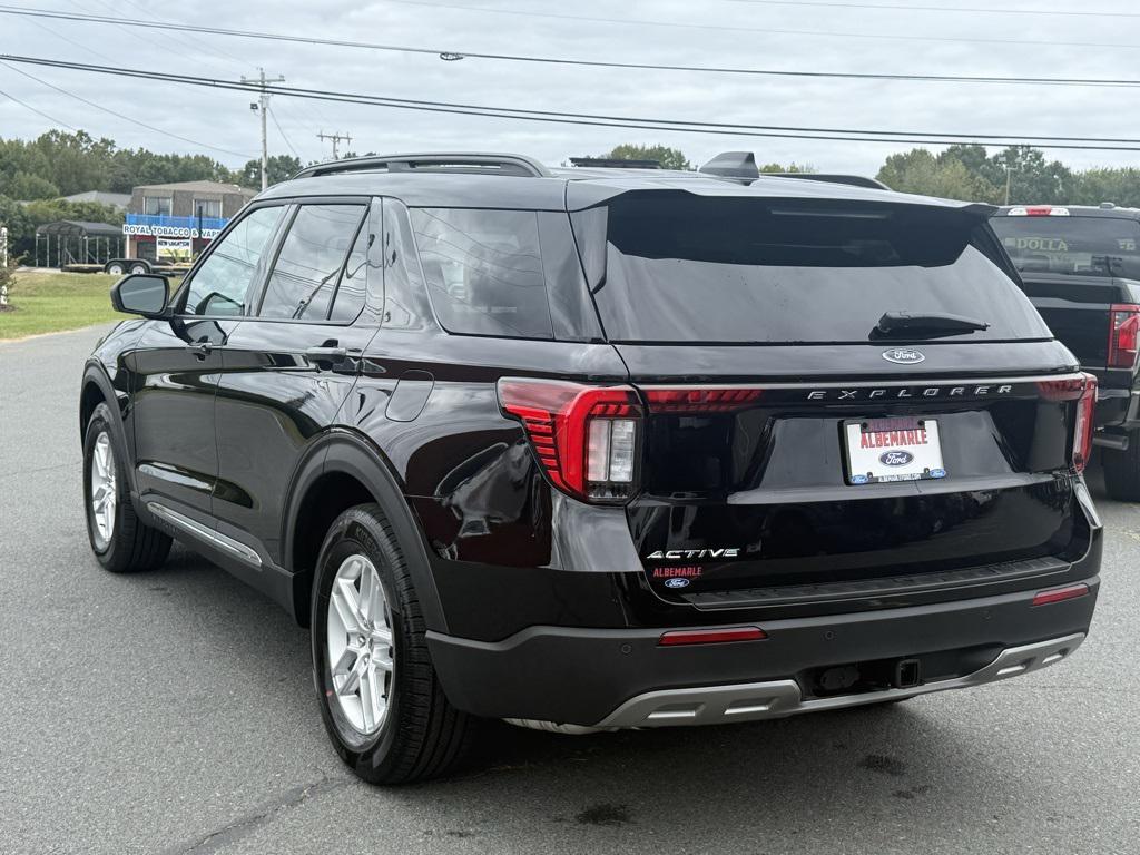 new 2025 Ford Explorer car, priced at $43,777