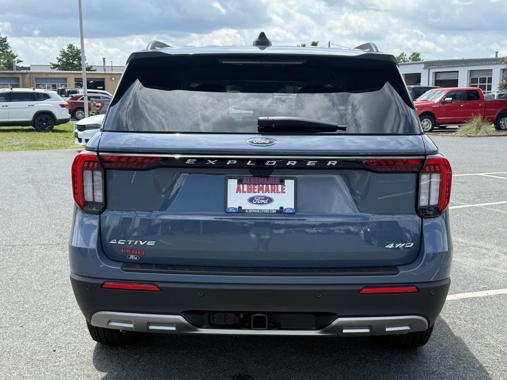 new 2025 Ford Explorer car, priced at $45,777
