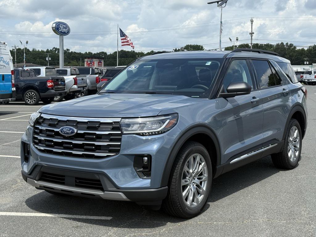 new 2025 Ford Explorer car, priced at $45,777
