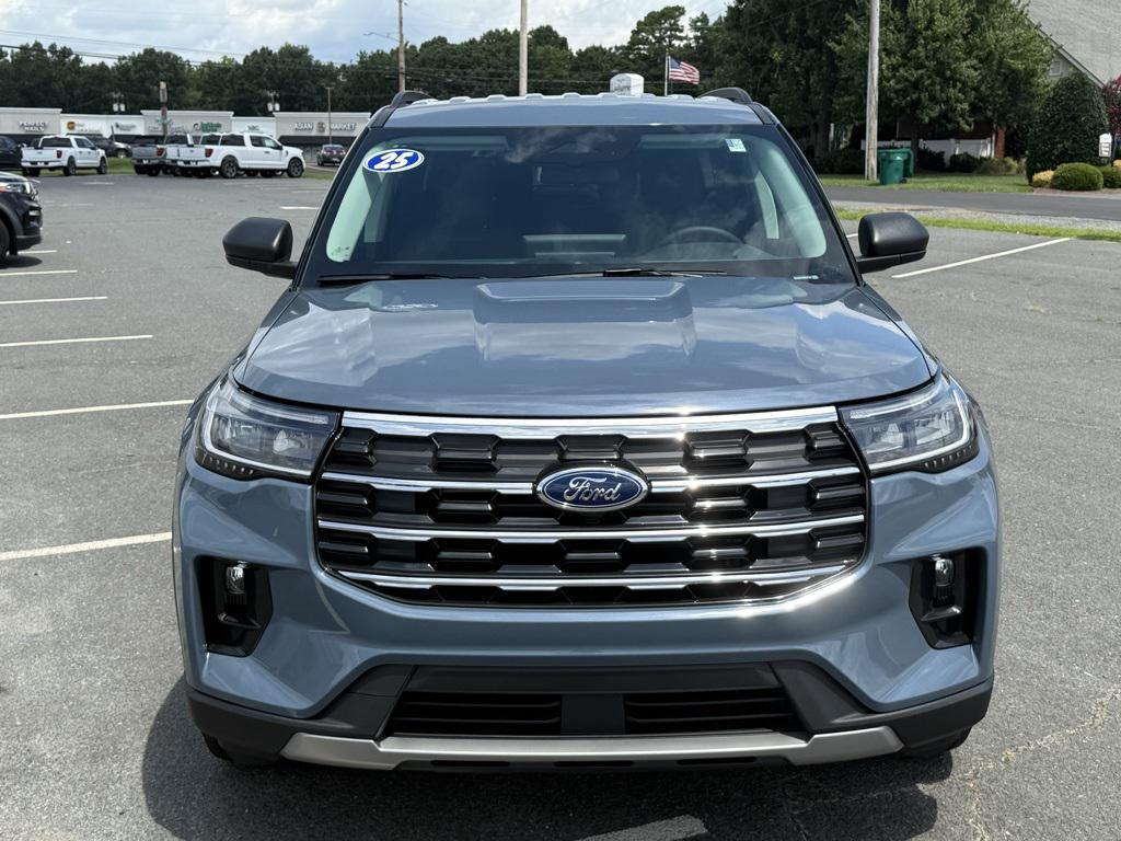 new 2025 Ford Explorer car, priced at $45,777