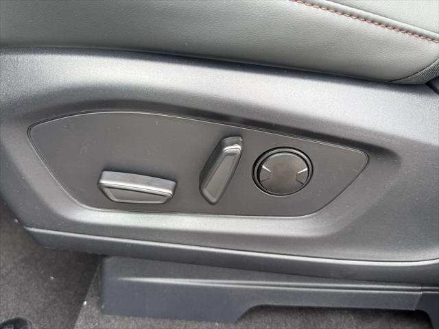 new 2025 Ford Explorer car