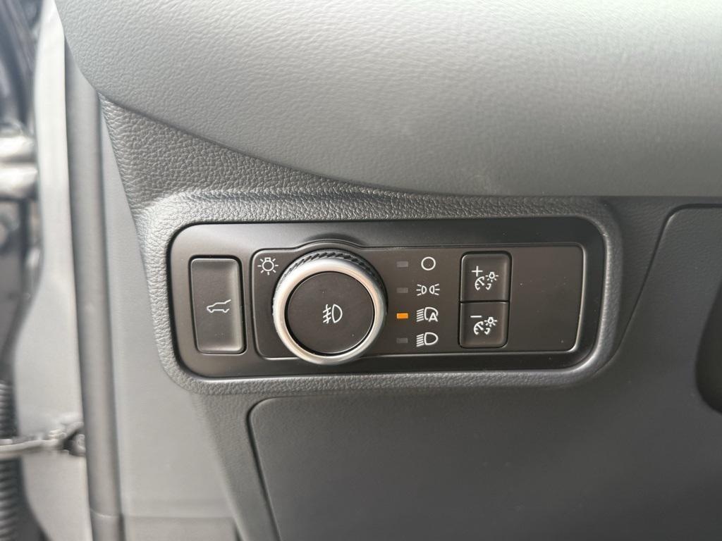 new 2025 Ford Explorer car, priced at $44,205