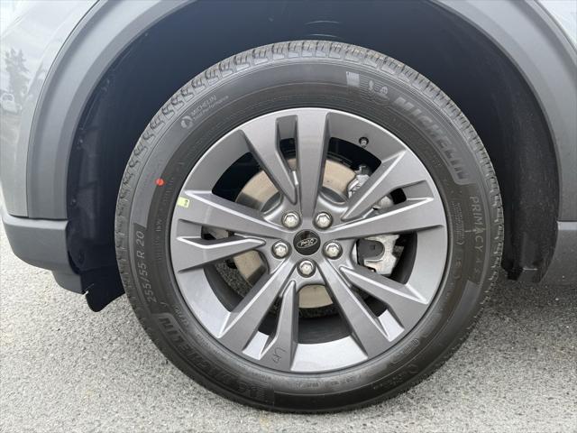 new 2025 Ford Explorer car