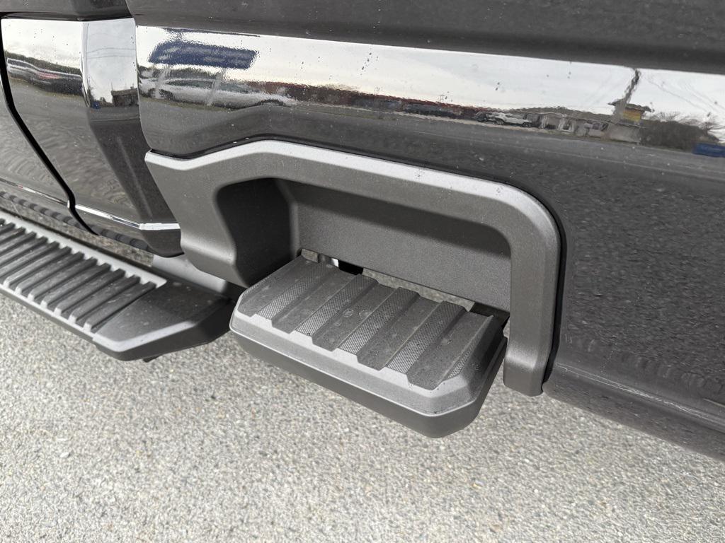 new 2025 Ford F-350 car, priced at $40,277
