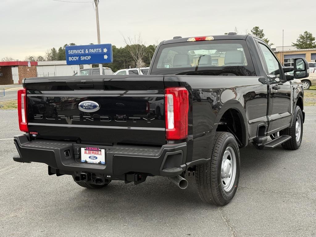 new 2025 Ford F-350 car, priced at $40,277
