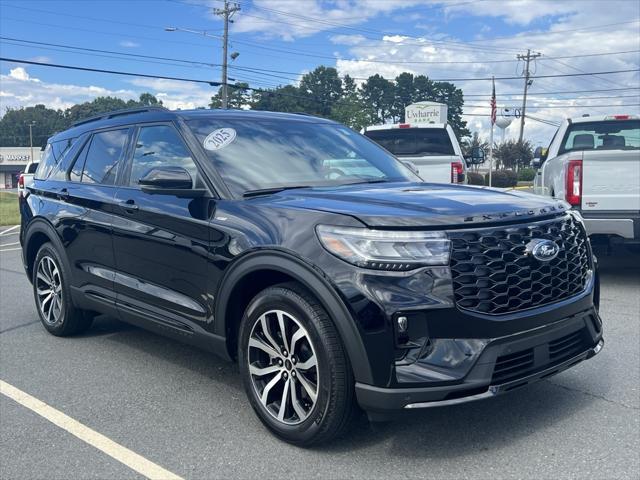 new 2025 Ford Explorer car, priced at $46,777