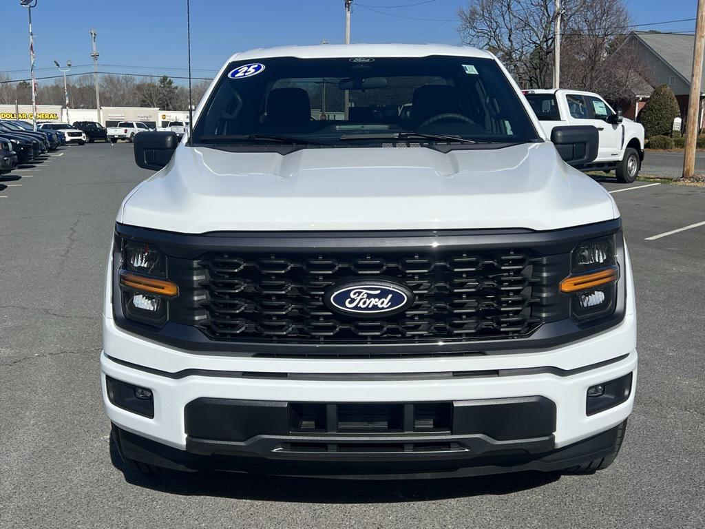 new 2025 Ford F-150 car, priced at $39,277