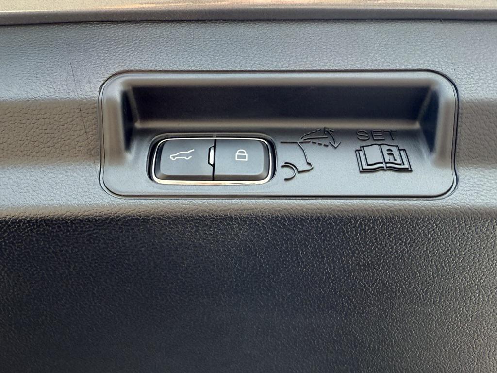 used 2022 Ford Explorer car, priced at $41,277