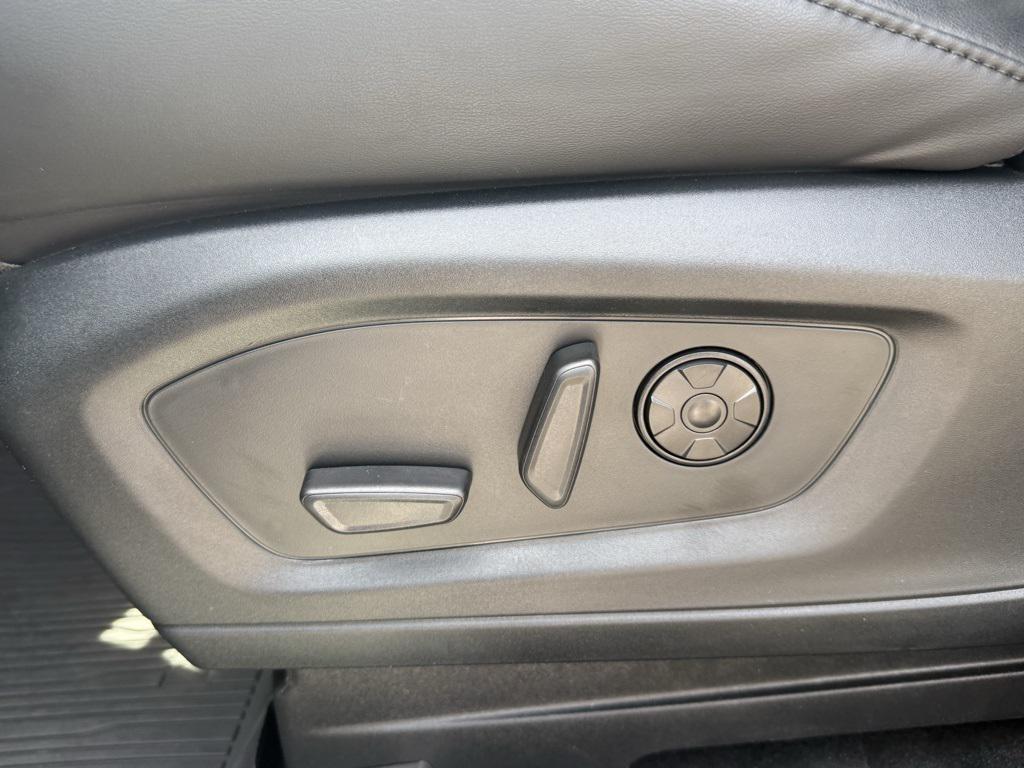 used 2022 Ford Explorer car, priced at $41,277