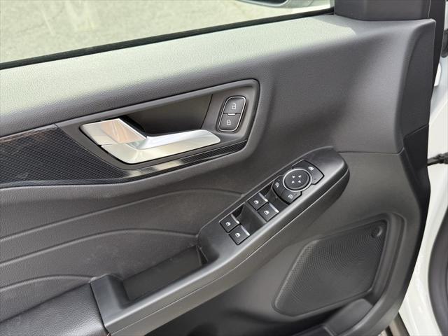 new 2025 Ford Escape car, priced at $28,777