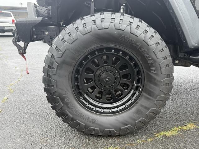 used 2020 Jeep Gladiator car, priced at $29,277