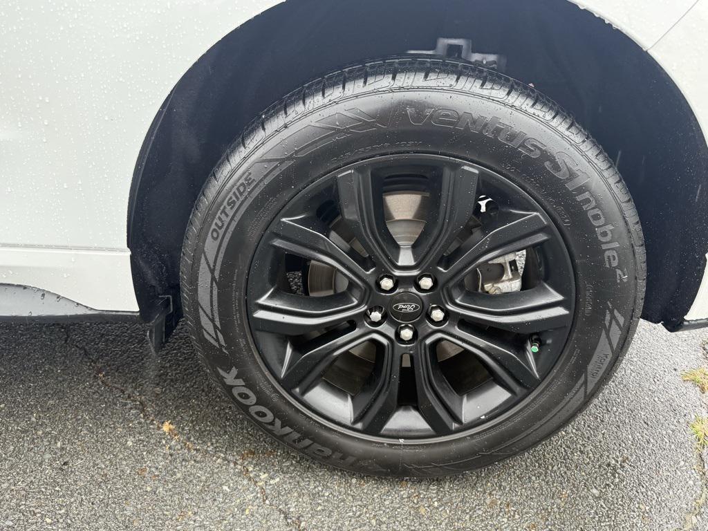 used 2024 Ford Edge car, priced at $26,277