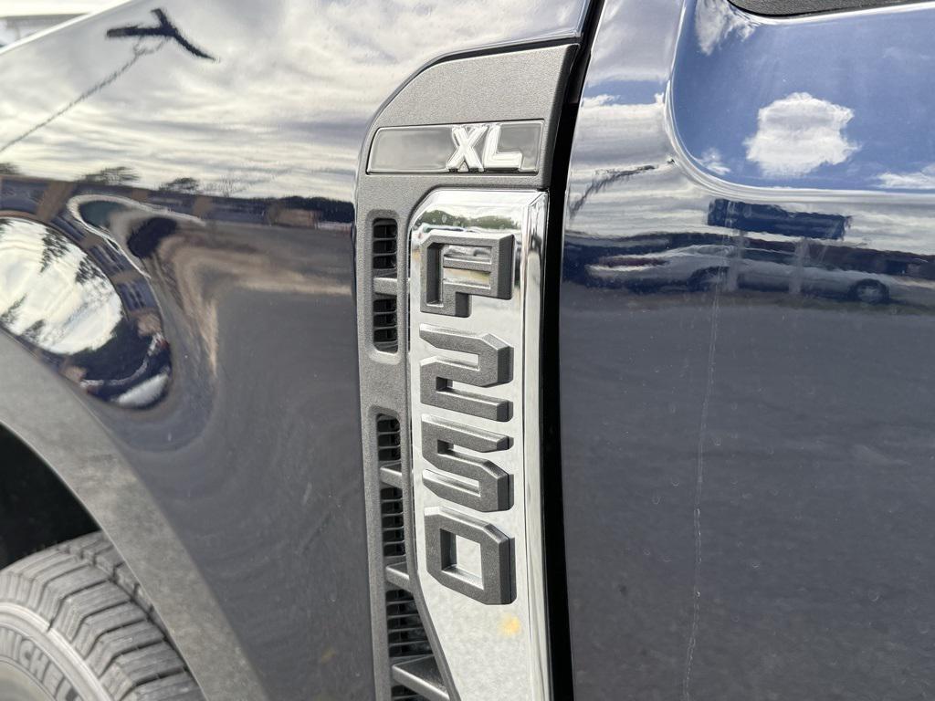 new 2025 Ford F-250 car, priced at $58,777