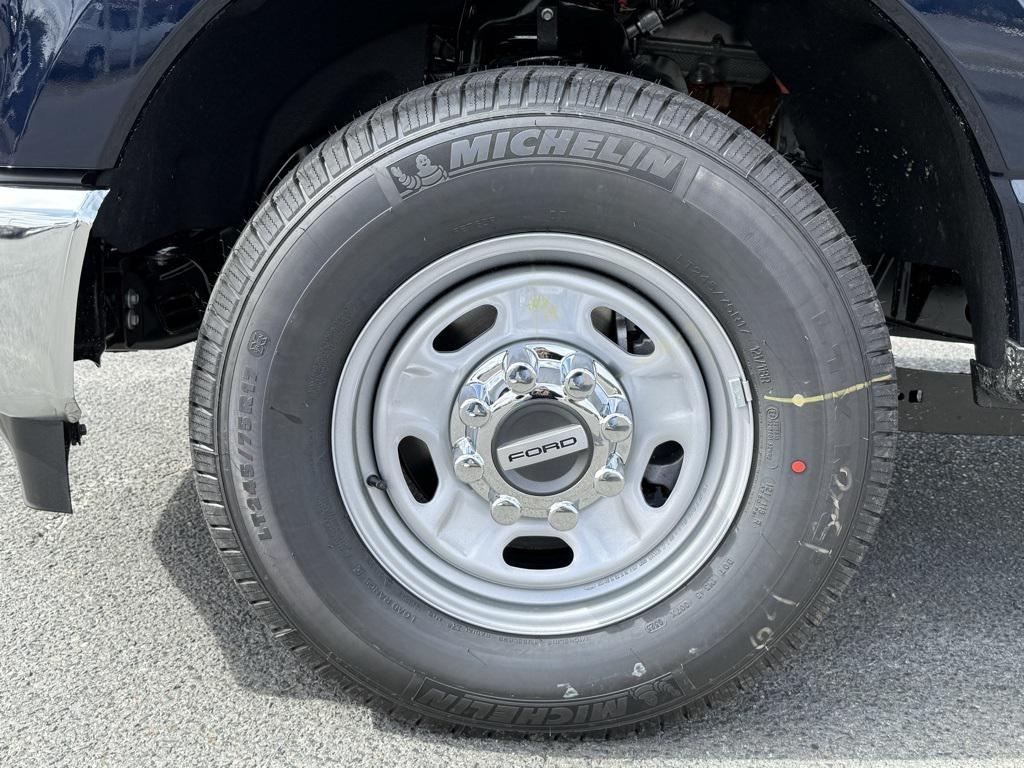 new 2025 Ford F-250 car, priced at $58,777