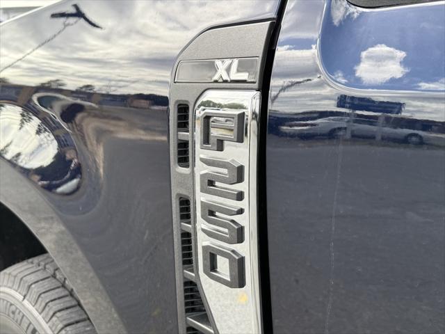 new 2025 Ford F-250 car, priced at $58,777