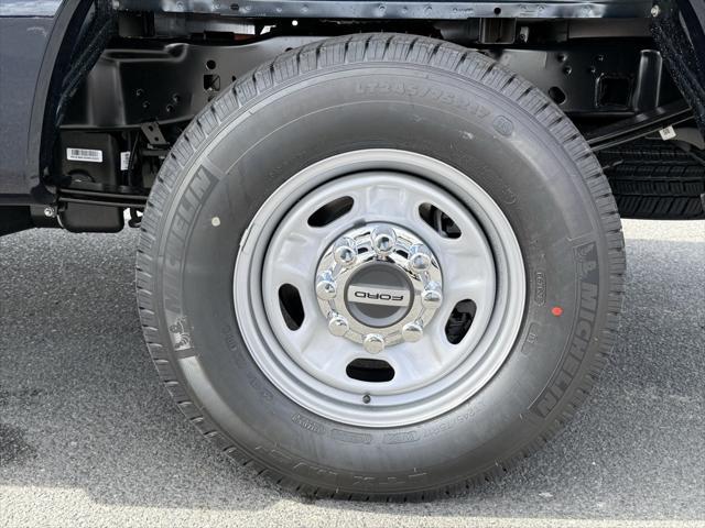new 2025 Ford F-250 car, priced at $58,777