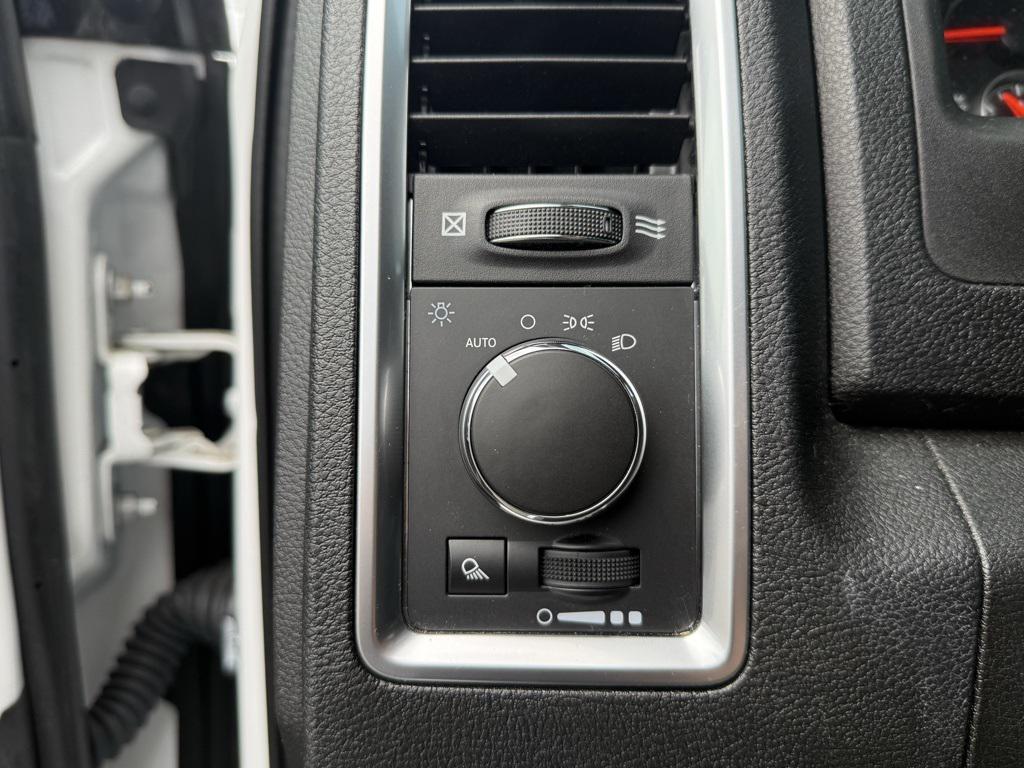 used 2021 Ram 1500 Classic car, priced at $23,777