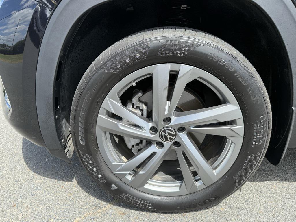 used 2024 Volkswagen Atlas Cross Sport car, priced at $37,277