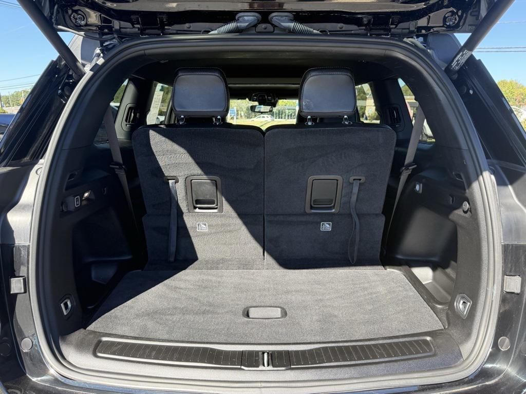 used 2024 Jeep Grand Cherokee L car, priced at $37,277