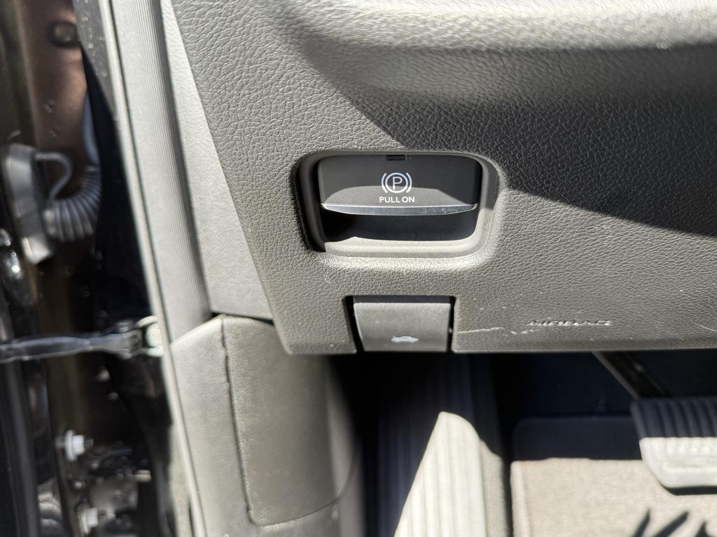 used 2024 Jeep Grand Cherokee L car, priced at $37,277