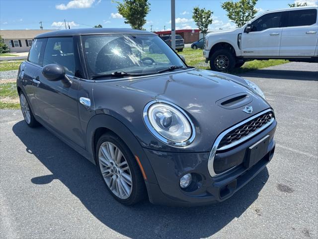 used 2017 MINI Hardtop car, priced at $14,277