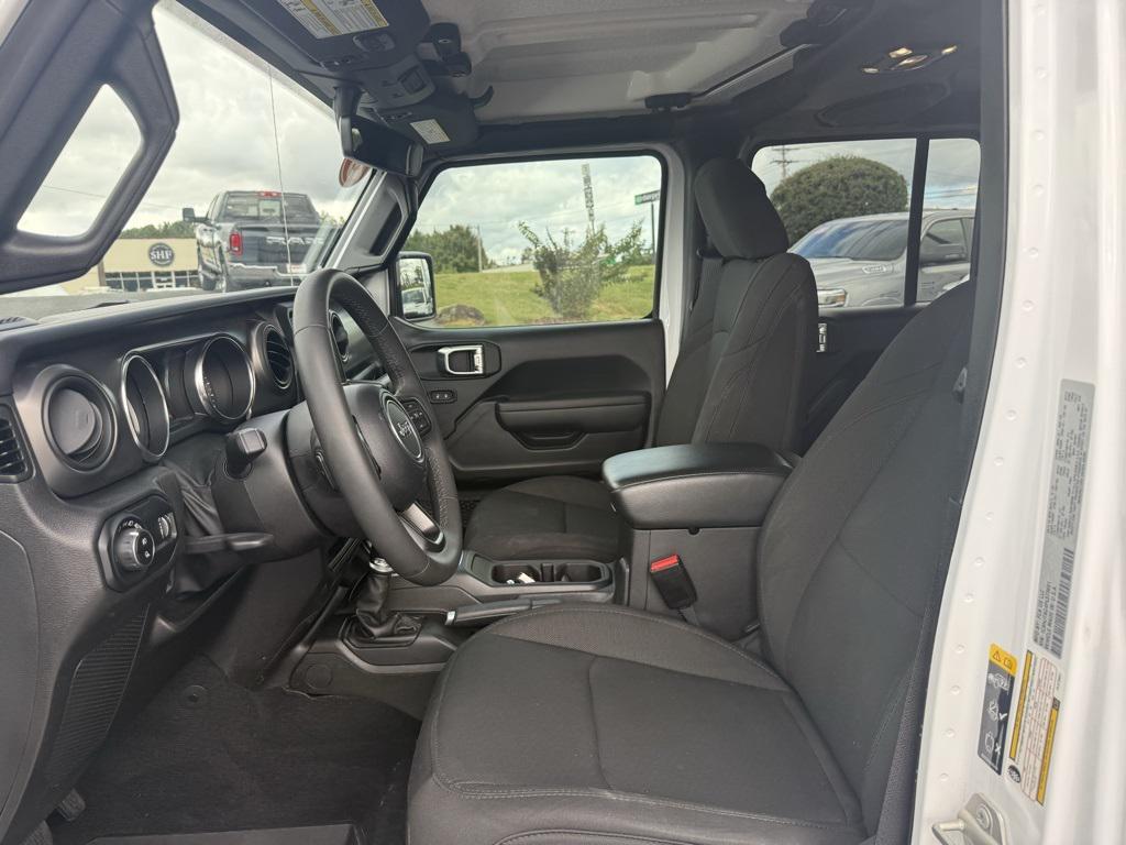 used 2023 Jeep Gladiator car, priced at $32,277