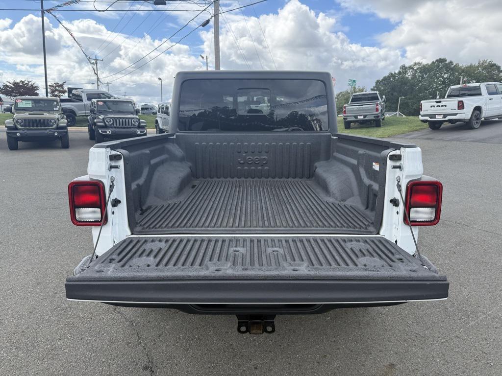 used 2023 Jeep Gladiator car, priced at $32,277