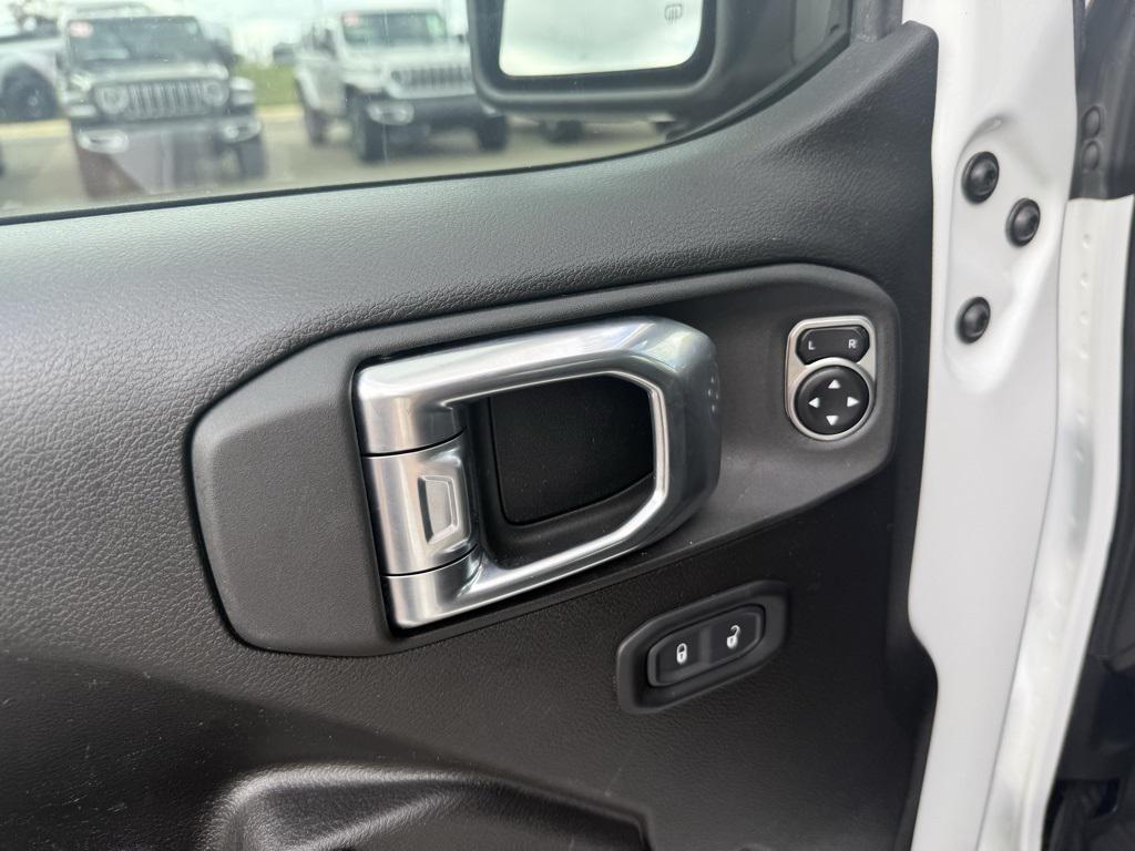 used 2023 Jeep Gladiator car, priced at $32,277