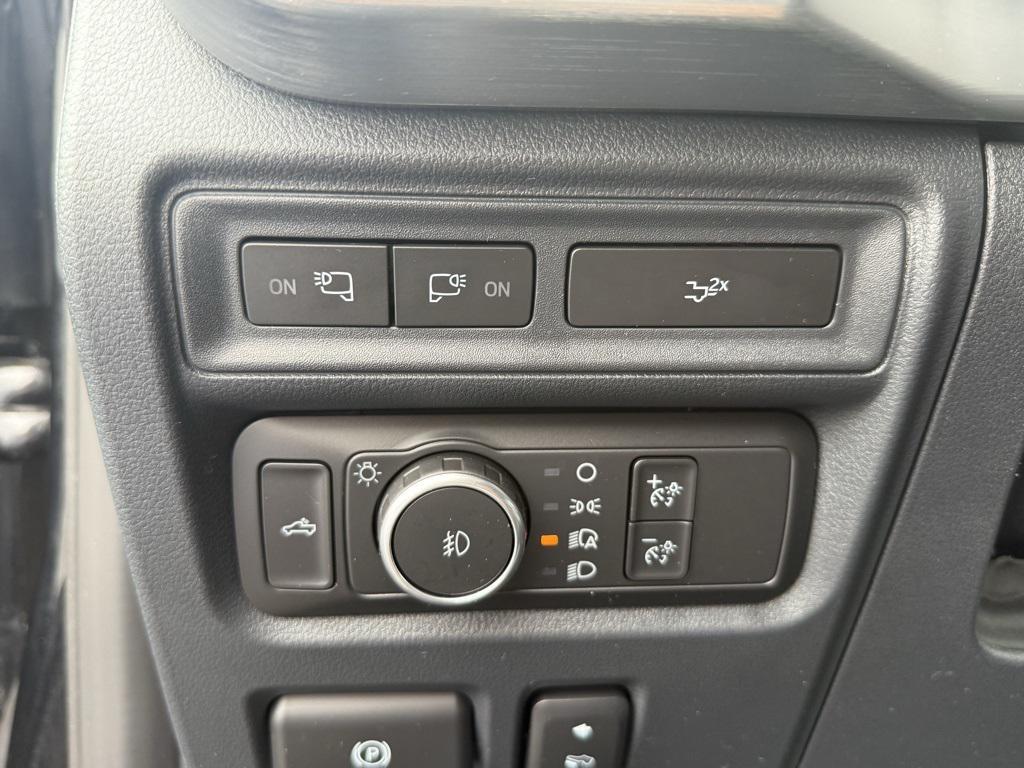 used 2022 Ford F-150 car, priced at $39,777