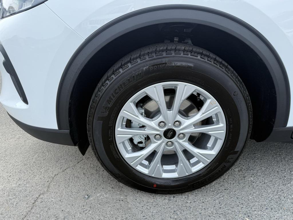 new 2025 Ford Escape car, priced at $30,777