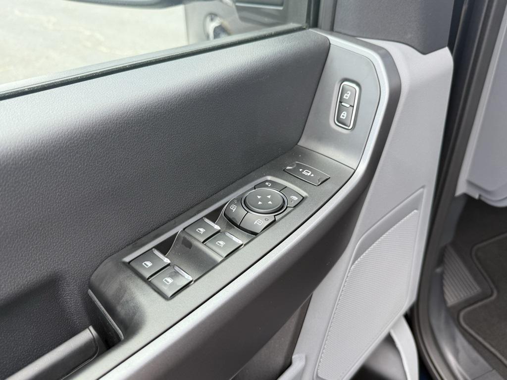 new 2025 Ford F-350 car, priced at $58,777