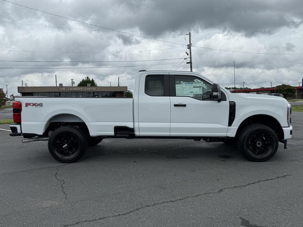 new 2025 Ford F-350 car, priced at $58,277