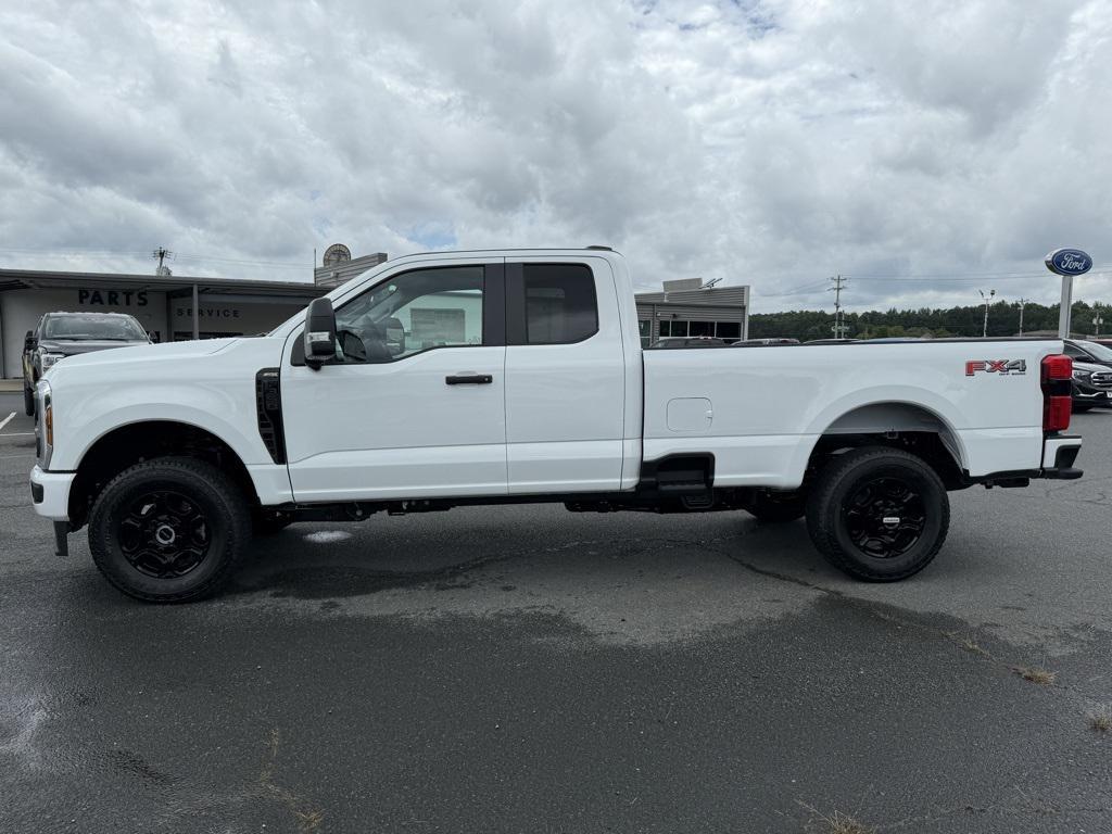new 2025 Ford F-350 car, priced at $58,277