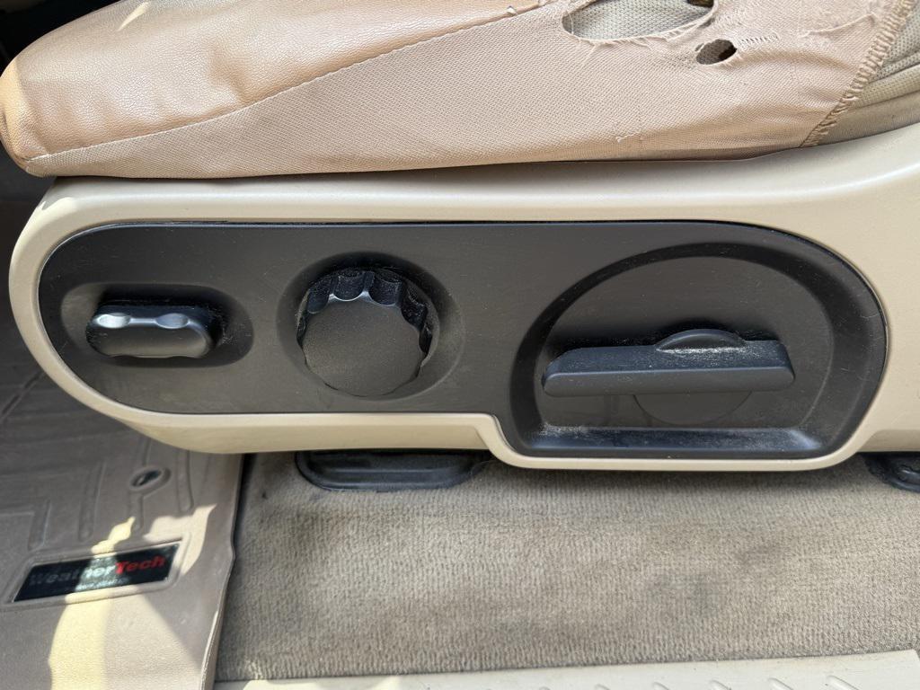 used 2007 Ford F-150 car, priced at $8,277