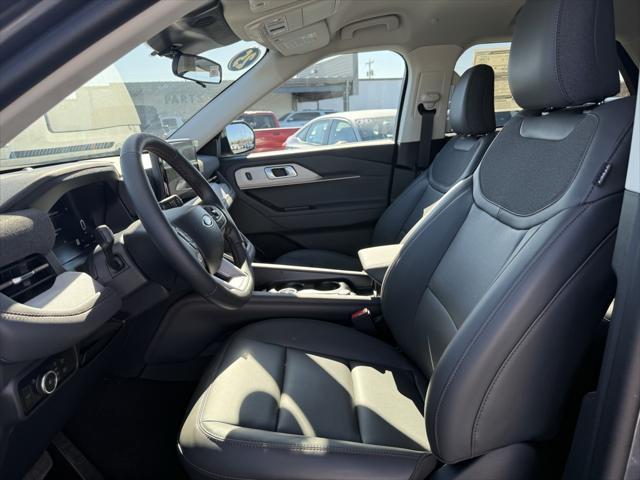 new 2025 Ford Explorer car, priced at $47,777