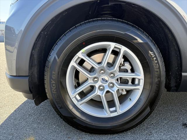 new 2025 Ford Explorer car, priced at $47,777