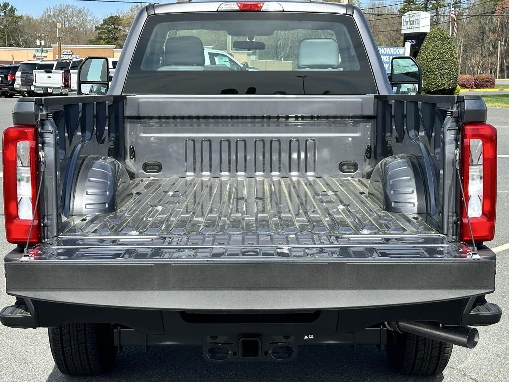 new 2024 Ford F-350 car, priced at $40,777